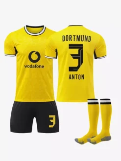 Ensemble de maillots de football domicile 4 pièces Borussia Dortmund 26/27 n° 10 Reus et n° 27 Brandt pour enfants et adultes.
