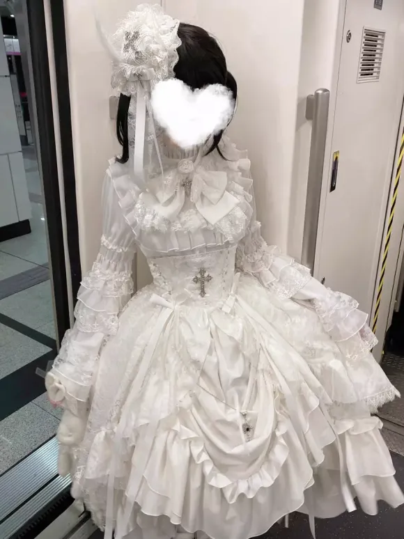 Ensemble de robes gothiques lolita noires à lacets manches longues et volants
