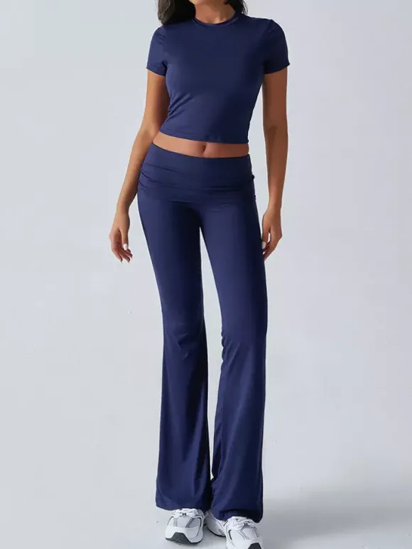 Ensemble de yoga deux pièces pour femme - Haut court à manches courtes et coupe ajustée et pantalon évasé - Tenue de sport et de détente été 2026