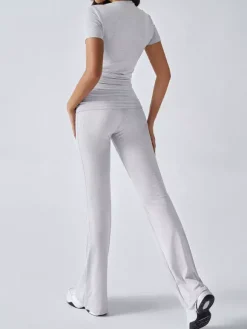 Ensemble de yoga deux pièces pour femme - Haut court à manches courtes et coupe ajustée et pantalon évasé - Tenue de sport et de détente été 2026