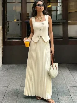 Ensemble deux pièces abricot chic à col bijou et jupe sans manches