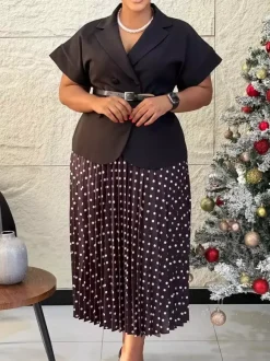 Ensemble deux pièces noir à pois style streetwear décontracté jupe à manches courtes et col rabattu