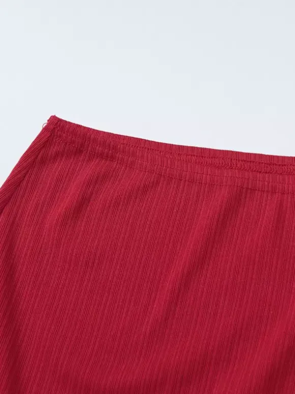 Ensemble deux pièces noir sexy en dentelle jupe sans manches à bretelles en polyester bretelles et col montant.