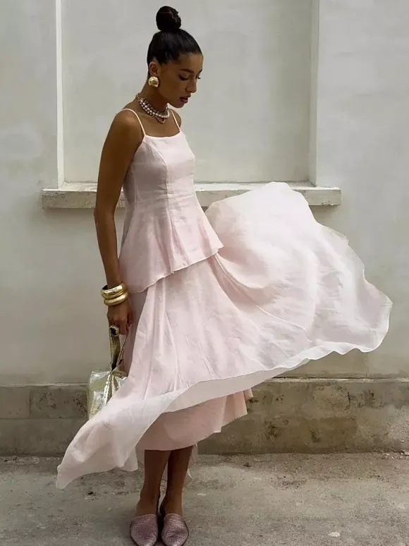 Ensemble deux pièces rose chic quotidien en velours à bretelles sans manches dos nu haut et jupe d'été.