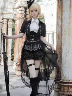 Ensemble gothique Ouji Lolita 3 pièces chemise blanche sans manches veste sur mesure et pantalon court costume de style victorien britannique