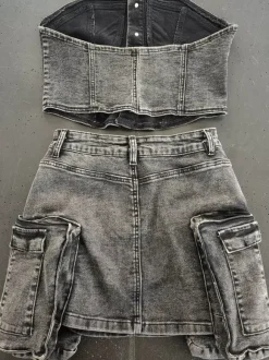 Ensemble jupe et haut deux pièces bleu ciel clair style streetwear sexy sans bretelles idéal pour l'été
