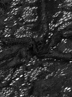 Ensemble maillot de bain noir sexy en dentelle sans bretelles dos nu jupe longue et soutien-gorge.