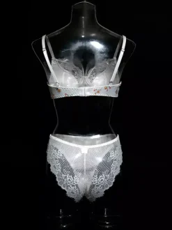Ensemble soutien-gorge et culotte deux pièces en dentelle blanche à imprimé floral pour la mariée