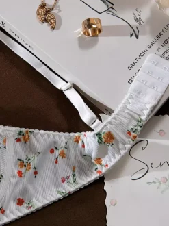 Ensemble soutien-gorge et culotte deux pièces en dentelle blanche à imprimé floral pour la mariée