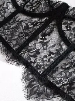 Ensemble soutien-gorge et culotte deux pièces en dentelle noire à volants