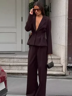 Ensemble blazer péplum marron foncé pour femme - Pantalon large à taille plissée et coupe slim - Tenue de bureau printemps 2026