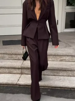 Ensemble blazer péplum marron foncé pour femme - Pantalon large à taille plissée et coupe slim - Tenue de bureau printemps 2026