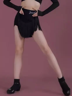 Ensemble de costumes de danse latine pour fille : jupe à franges en polyester noir haut à manches longues.