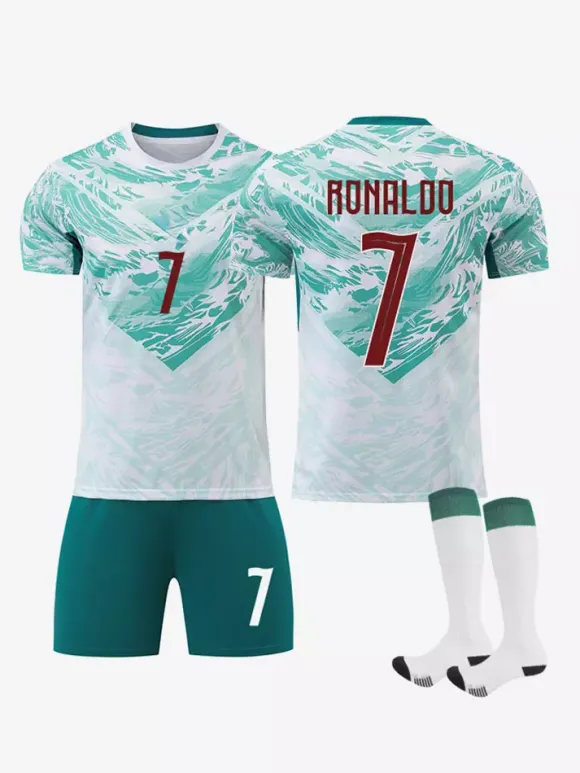 Ensemble de 3 maillots extérieurs de l'équipe nationale 2026 : Ronaldo n° 7 et B. Fernandes n° 8