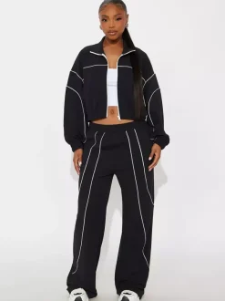 Ensemble de survêtement court zippé à bordure passepoilée et jambes larges pour femmes 2026