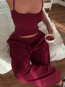 Ensemble deux pièces bordeaux décontracté au quotidien bretelles col sans manches pantalon.