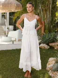 Ensemble deux pièces en coton ajouré pour femme - Débardeur blanc bohème et jupe longue à volants - Idéal pour une fête d'été sur la plage 2026