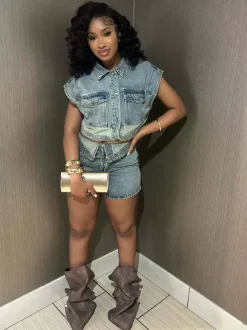 Ensemble deux pièces en denim pour femme - Crop top bleu délavé style années 2000 et short taille repliable - Streetwear été 2026
