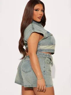 Ensemble deux pièces en denim pour femme - Crop top bleu délavé style années 2000 et short taille repliable - Streetwear été 2026