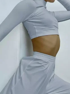 Ensemble deux pièces gris décontracté pour soirée col montant manches longues et pantalon