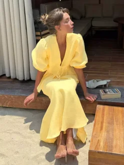 Ensemble deux pièces jaune décontracté streetwear : jupe à col V et manches bouffantes 3/4