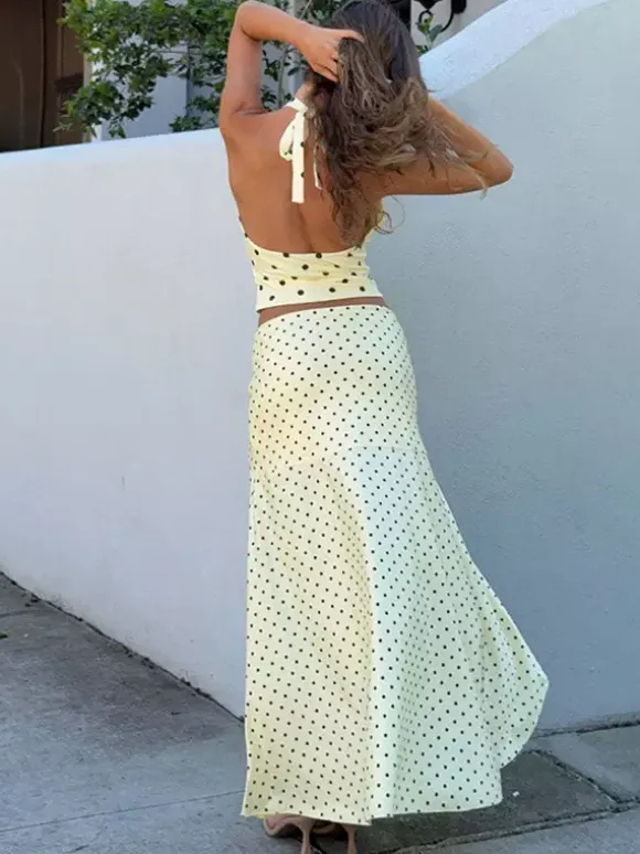 Ensemble deux pièces à pois pour femme - Haut blanc dos nu à col bénitier et jupe longue asymétrique à volants - Vacances d'été à la plage 2026