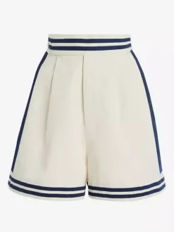 Ensemble maillot de bain deux tons blanc élégant à lacets et dos nu.