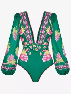 Ensemble maillot de bain manches longues pour femme - Monokini vert imprimé fruits à décolleté plongeant et jupe longue ceinturée - Collection été 2026