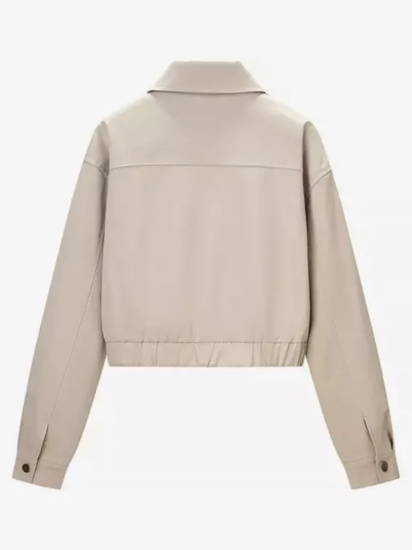 Ensemble 2 pièces : pantalon blanc plissé en polyester col rabattu manches longues.