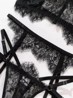 Ensembles 3 pièces de lingerie en dentelle : soutien-gorge et culotte noirs à lacets