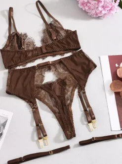 Ensembles 4 pièces en dentelle transparente soutien-gorge jarretière et string marron café avec dentelle cils.
