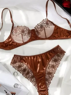 Ensembles de lingerie 2 pièces : soutien-gorge et culotte en dentelle transparente marron et résille transparente.