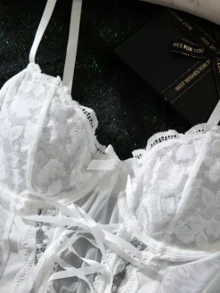 Ensembles de lingerie de mariée en dentelle blanche avec n艙ud bustier et culotte deux pièces
