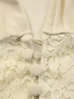 Ensembles deux pièces : jupe robe maxi couleur abricot tenue de villégiature boutons col en V manches longues.