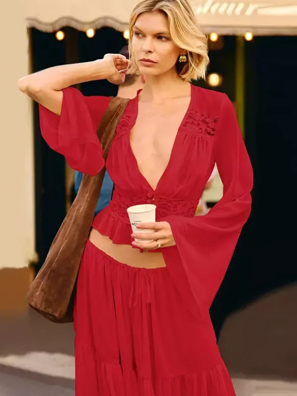 Ensembles deux pièces : jupe robe maxi couleur abricot tenue de villégiature boutons col en V manches longues.