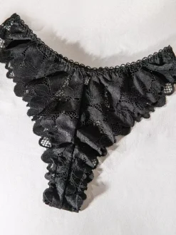 Ensemble soutien-gorge et culotte deux pièces en dentelle noire à volants et découpes