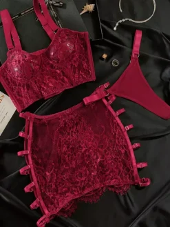 Ensemble soutien-gorge et culotte 3 pièces bordeaux à lacets et imprimé floral transparent