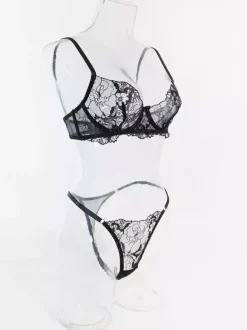 Ensemble soutien-gorge et culotte deux pièces en dentelle noire à volants