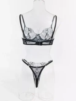 Ensemble soutien-gorge et culotte deux pièces en dentelle noire à volants