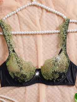 Ensemble soutien-gorge et string à armatures broderie florale papillon noir et vert