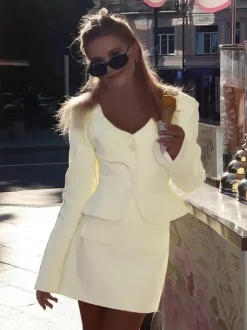 Ensemble tailleur jupe élégant pour femme - Blazer péplum et mini-jupe 2 pièces - Style classique chic - Collection printemps 2026
