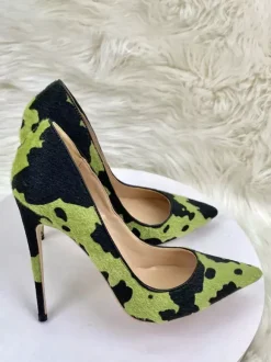 Escarpins à talons hauts en crin de cheval à bout pointu et motif animalier