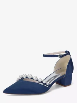 Escarpins en satin à bout pointu ornés de perles et d'une bride cheville avec talon compensé