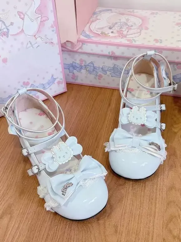 Escarpins Lolita Sweet blanc écru n艙uds bride cheville talon compensé en cuir PU.