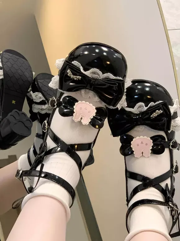Escarpins Lolita Sweet blanc écru n艙uds bride cheville talon compensé en cuir PU.