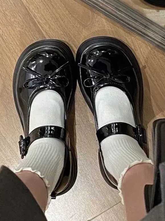 Escarpins Lolita Sweet à bout rond n艙uds noirs en cuir PU talon compensé