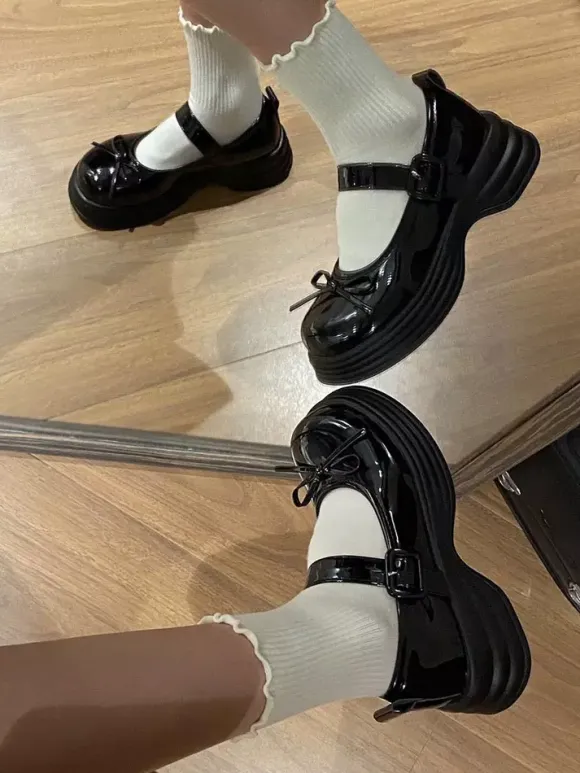 Escarpins Lolita Sweet à bout rond n艙uds noirs en cuir PU talon compensé