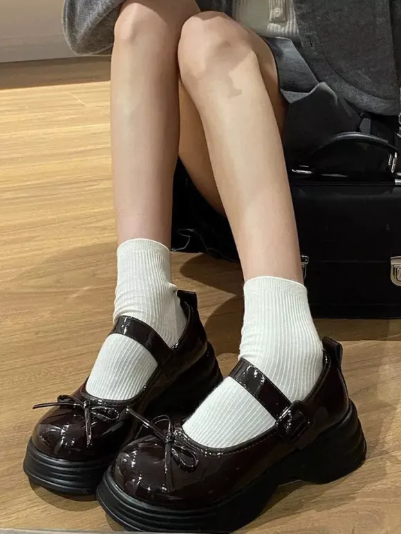 Escarpins Lolita Sweet à bout rond n艙uds noirs en cuir PU talon compensé
