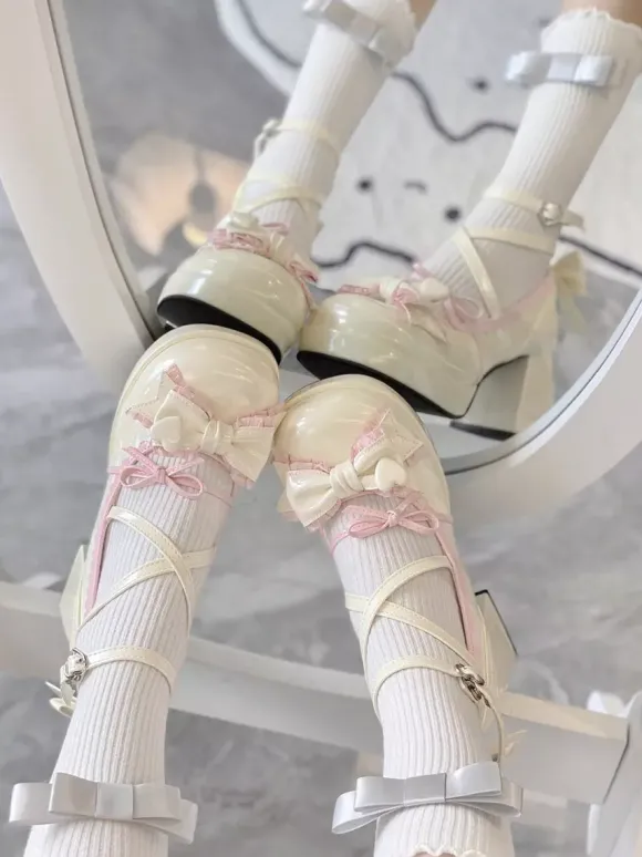 Escarpins plats Lolita classiques en cuir PU écru et blanc avec n艙uds