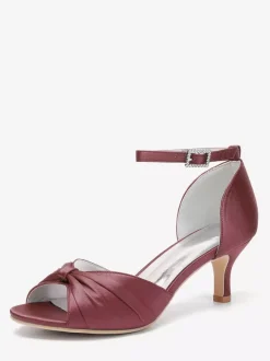 Escarpins à talon chaton en satin pour femmes chaussures de mariée à bout ouvert et bride à la cheville froncée